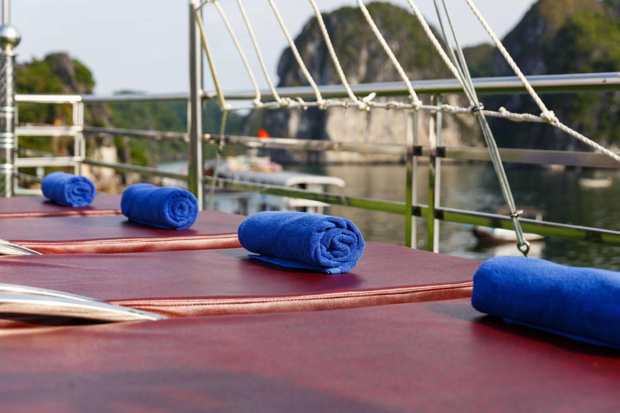 Hotel Venezia Boutique Cruises - Catba Island Chan Chau Exterior foto