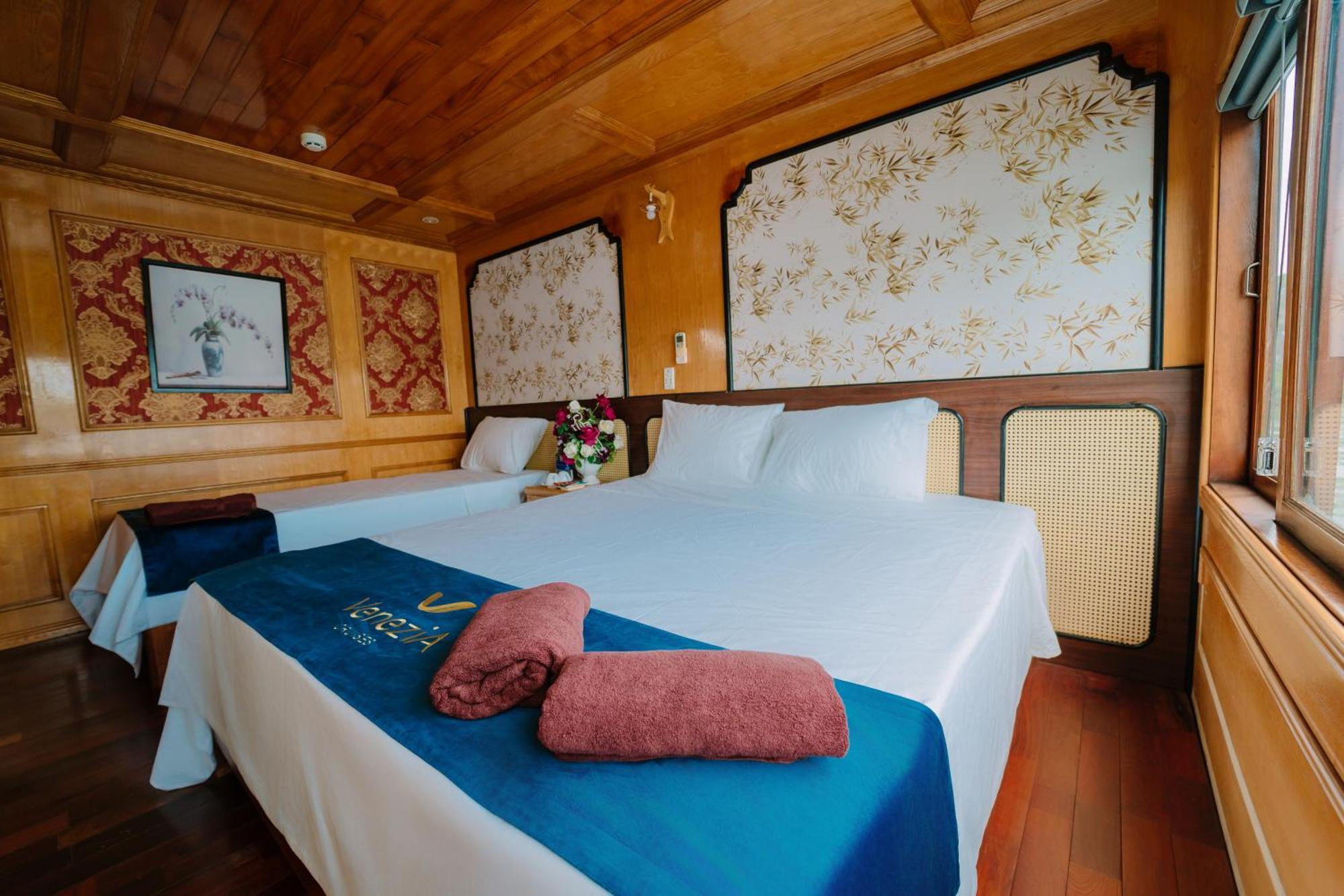 Hotel Venezia Boutique Cruises - Catba Island Chan Chau Exterior foto